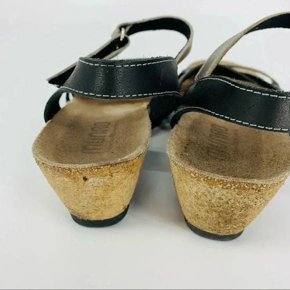 Munro Eden Sandal - Picture 8 of 9